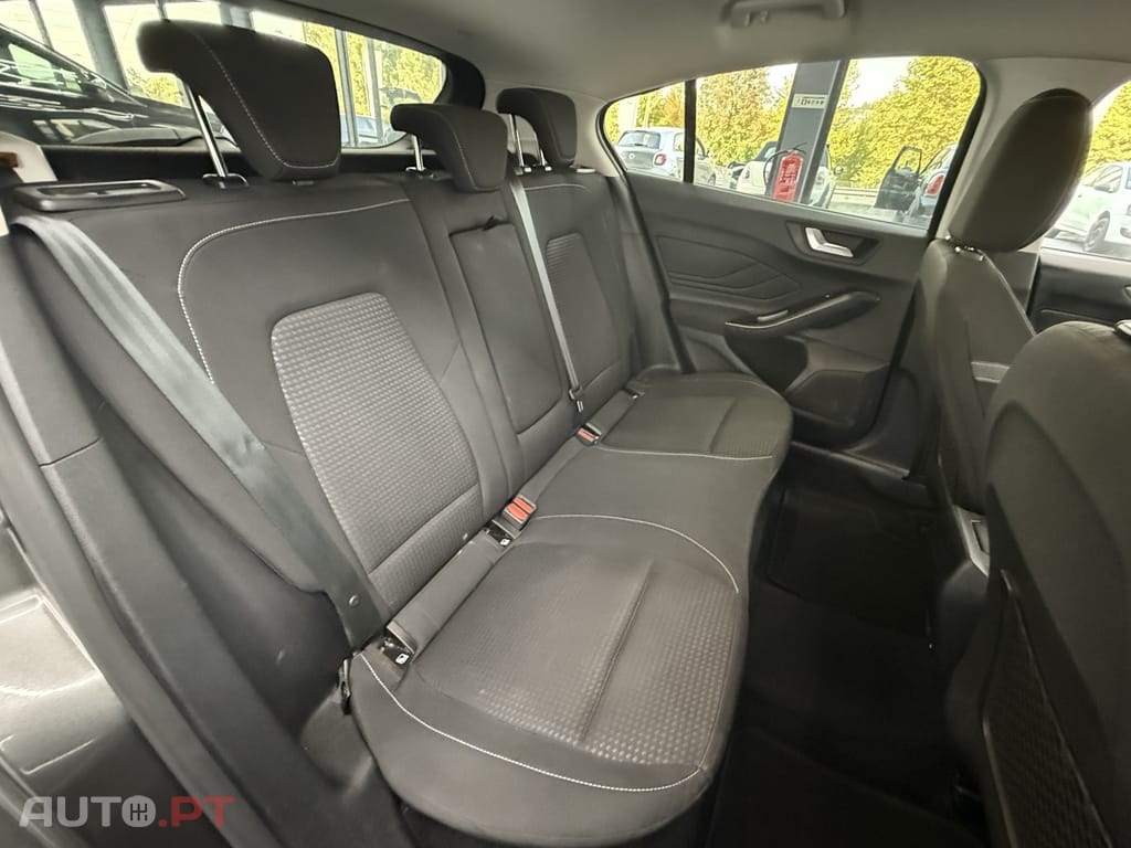 Ford Focus 1.0 EcoBoost MHEV Connected