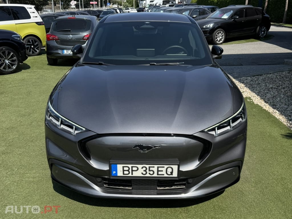 Ford Mustang Mach-E 72.6 kWh Premium AWD