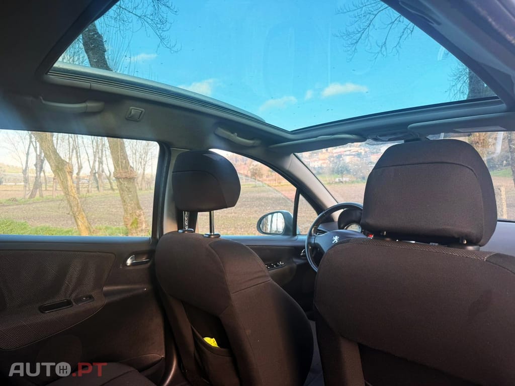 Peugeot 207 SW 1.6 HDi Outdoor FAP