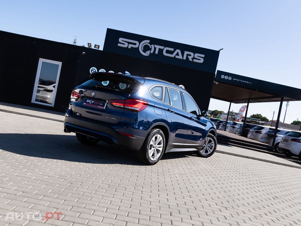 BMW X1 xDrive25e Advantage — fotografia 6