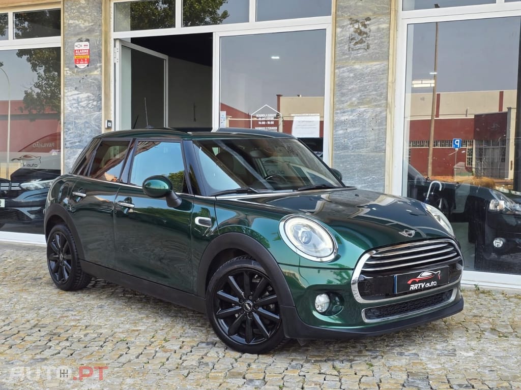 MINI Cooper Cooper D