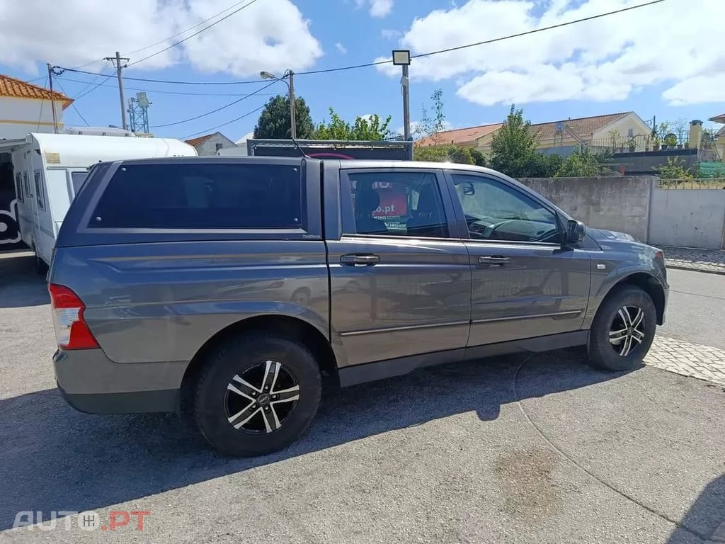 SsangYong Actyon 2WD Crystal