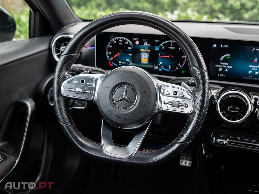 Mercedes-Benz A 180 D AMG Line Auto