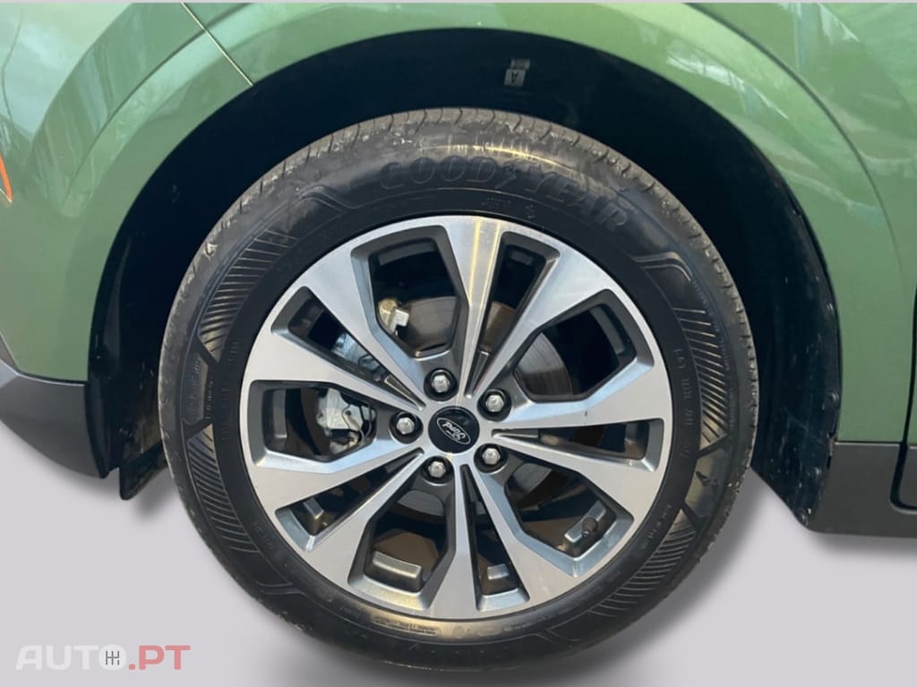 Ford Tourneo 1.0 EcoBoost Titanium