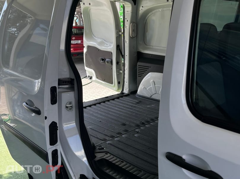 Renault Kangoo Outro