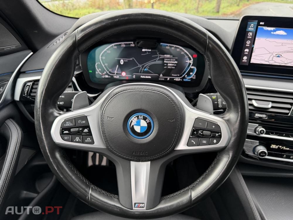 BMW 530 e Pack Desportivo M