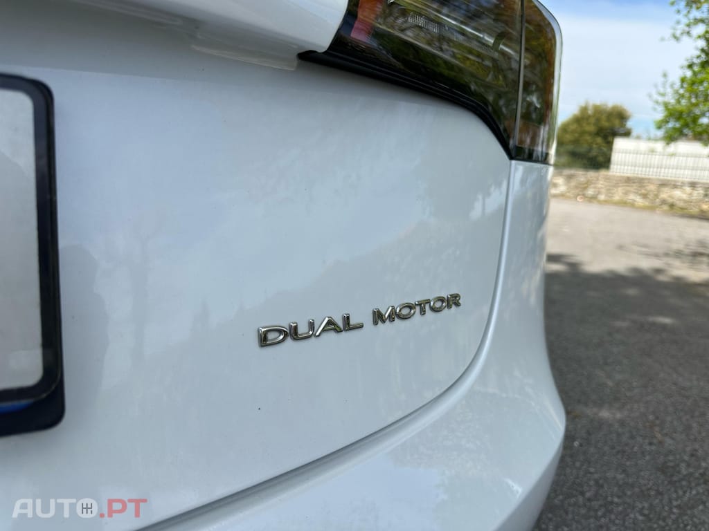 Tesla Model 3 Long Range Tração Integral