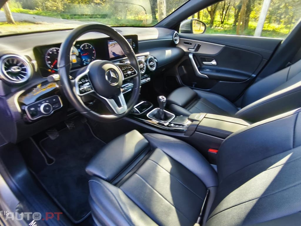 Mercedes-Benz CLA 180 d Shooting Brake Business Solutions