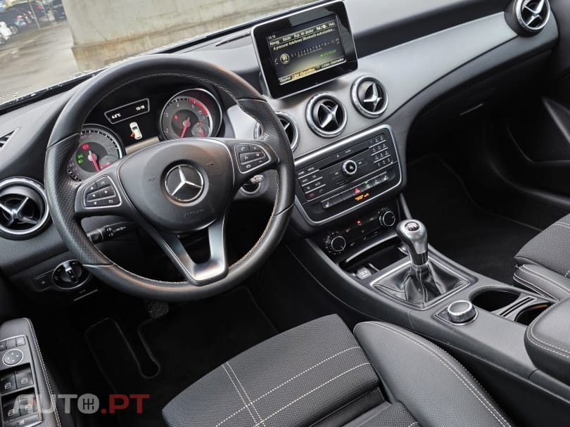 Mercedes-Benz GLA 180 d Urban