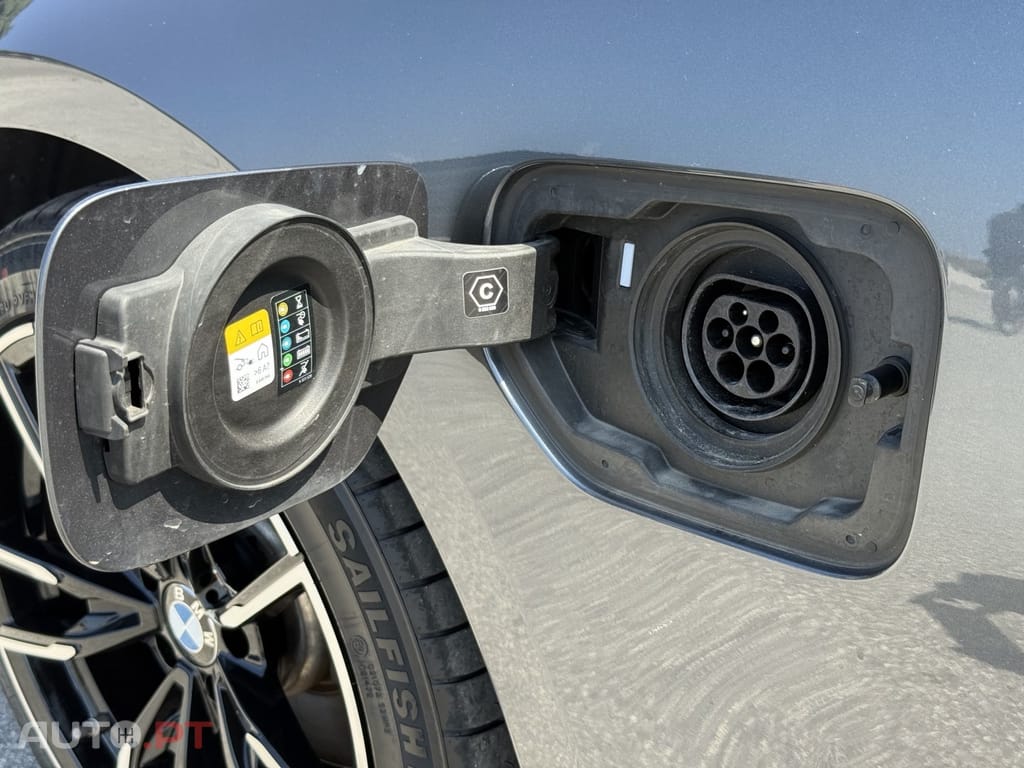 BMW 320 e Touring Line Sport Auto