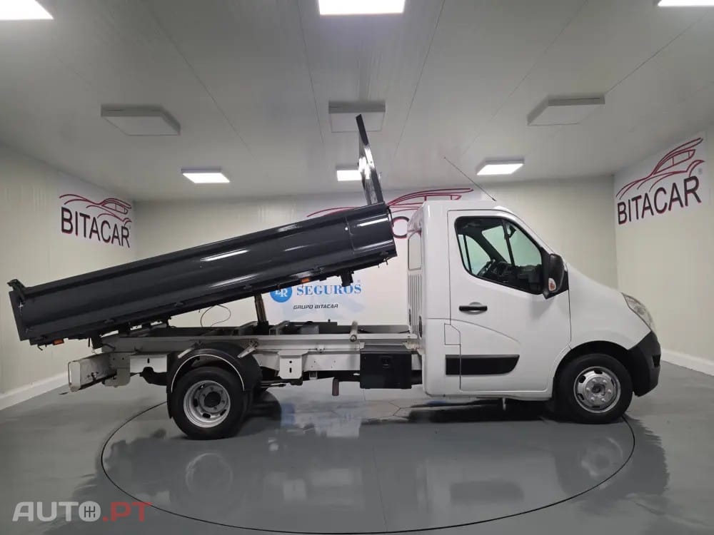 Renault Master 2.3 DCI 130CV BASCULANTE