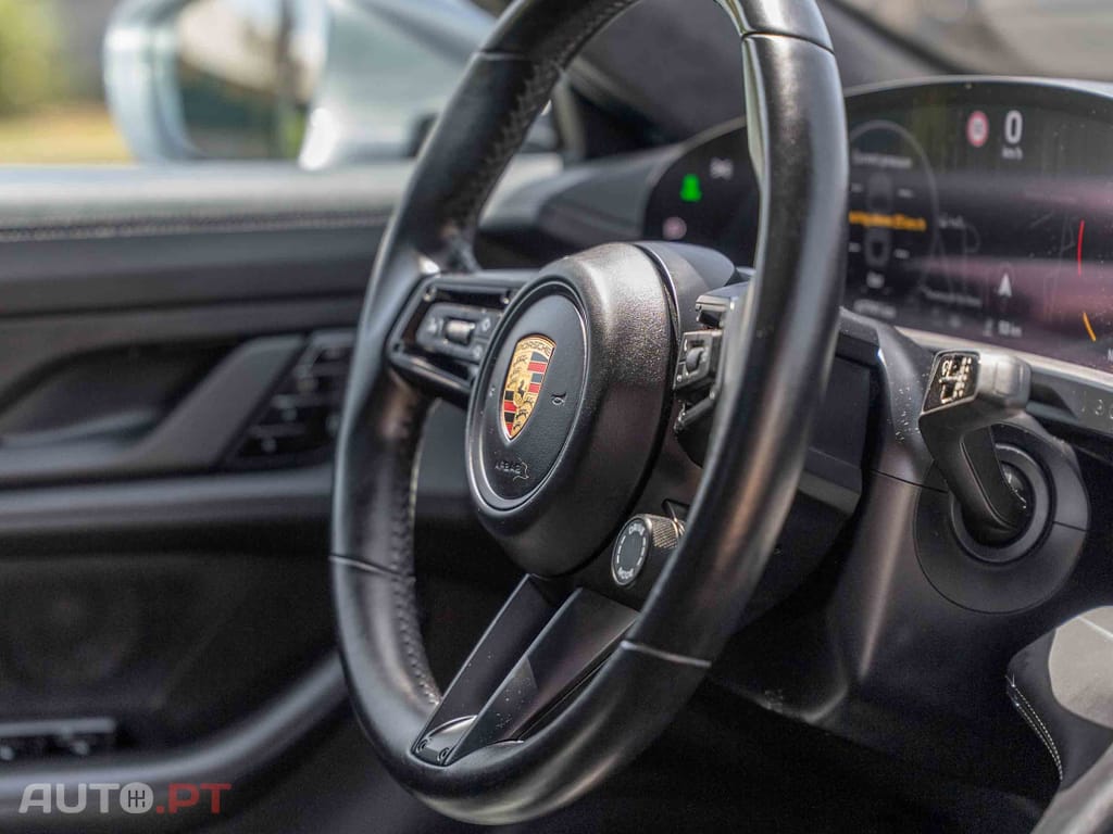Porsche Taycan Turbo