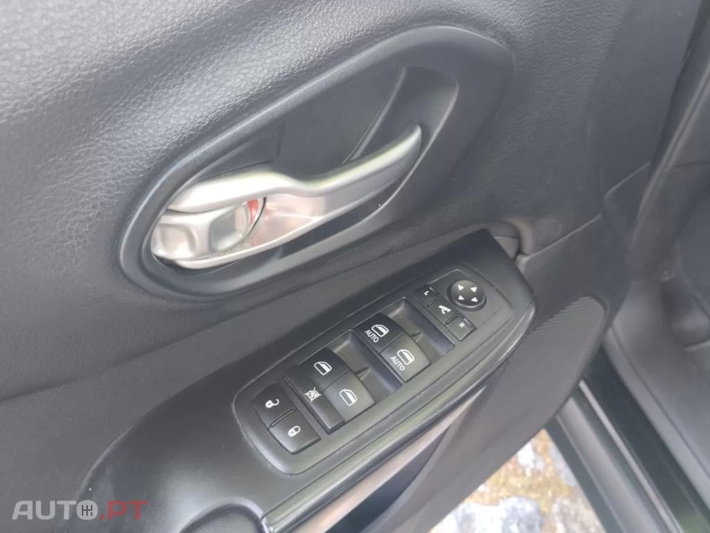 Jeep Cherokee 2.0 MJD Longitude — fotografia 20