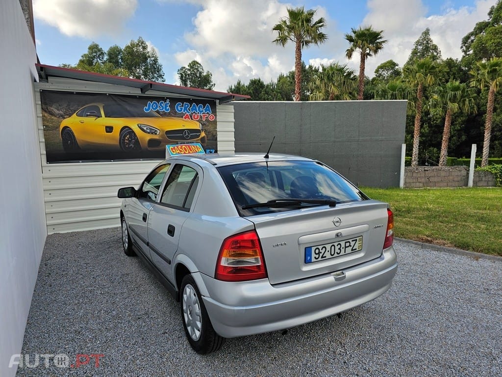 Opel Astra 1.2 Selection