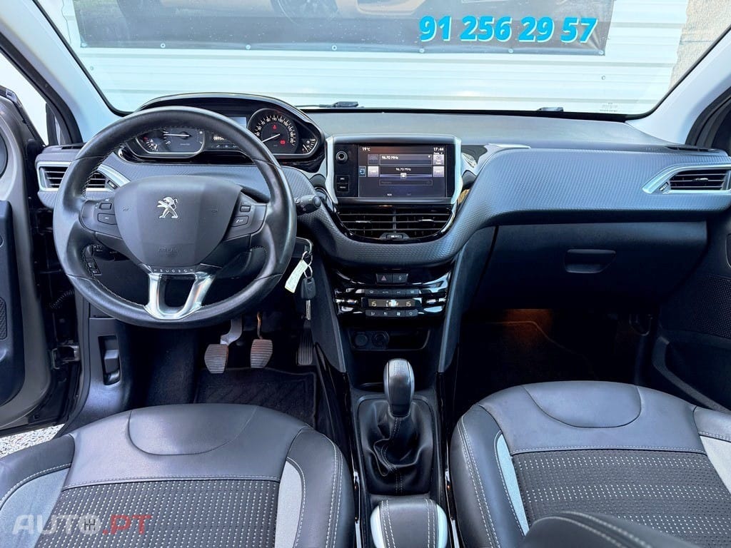 Peugeot 2008 1.2 PureTech Allure