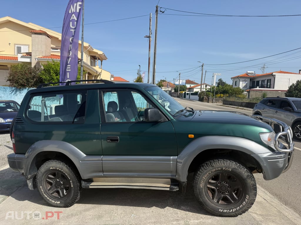 Toyota Land Cruiser 3.0 TD Pack 1 — fotografia 7