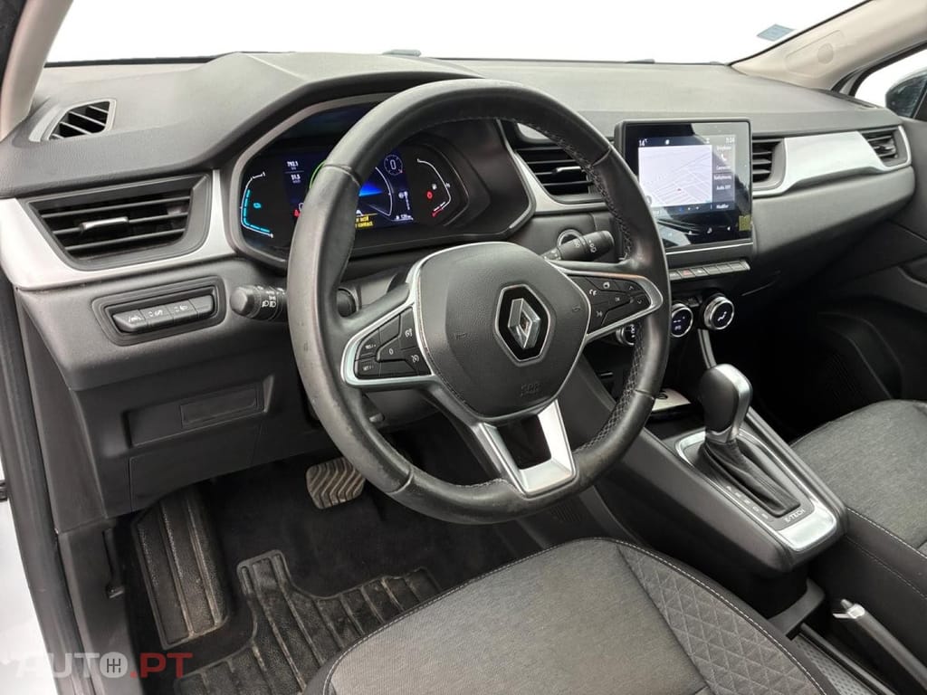Renault Captur 1.6 E-Tech Business