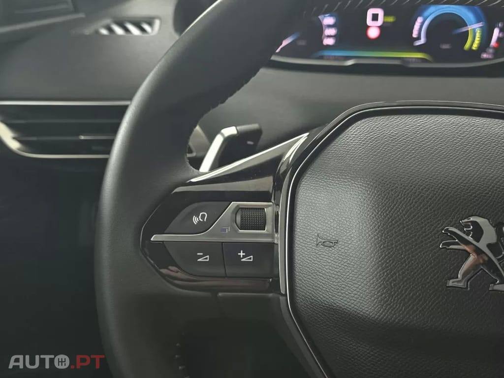 Peugeot 3008 1.6 Hybrid Allure Pack e-EAT8