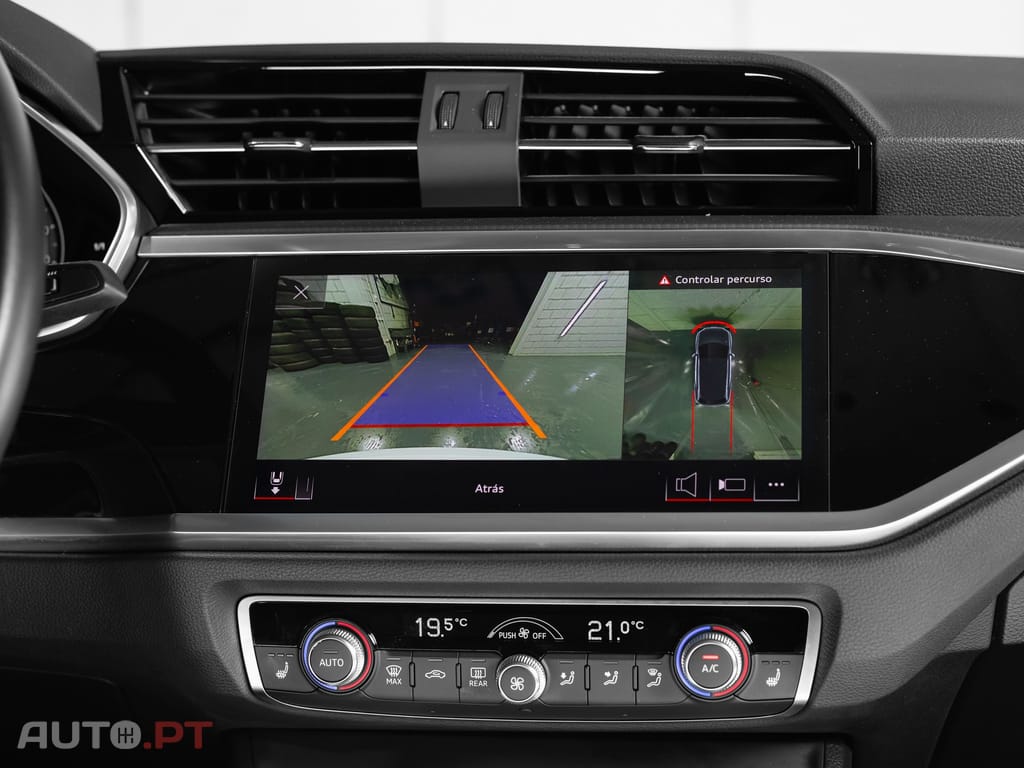 Audi Q3 45 TFSIe S line S tronic