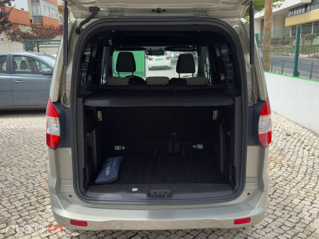 Ford Tourneo 1.5 TDCi Titanium