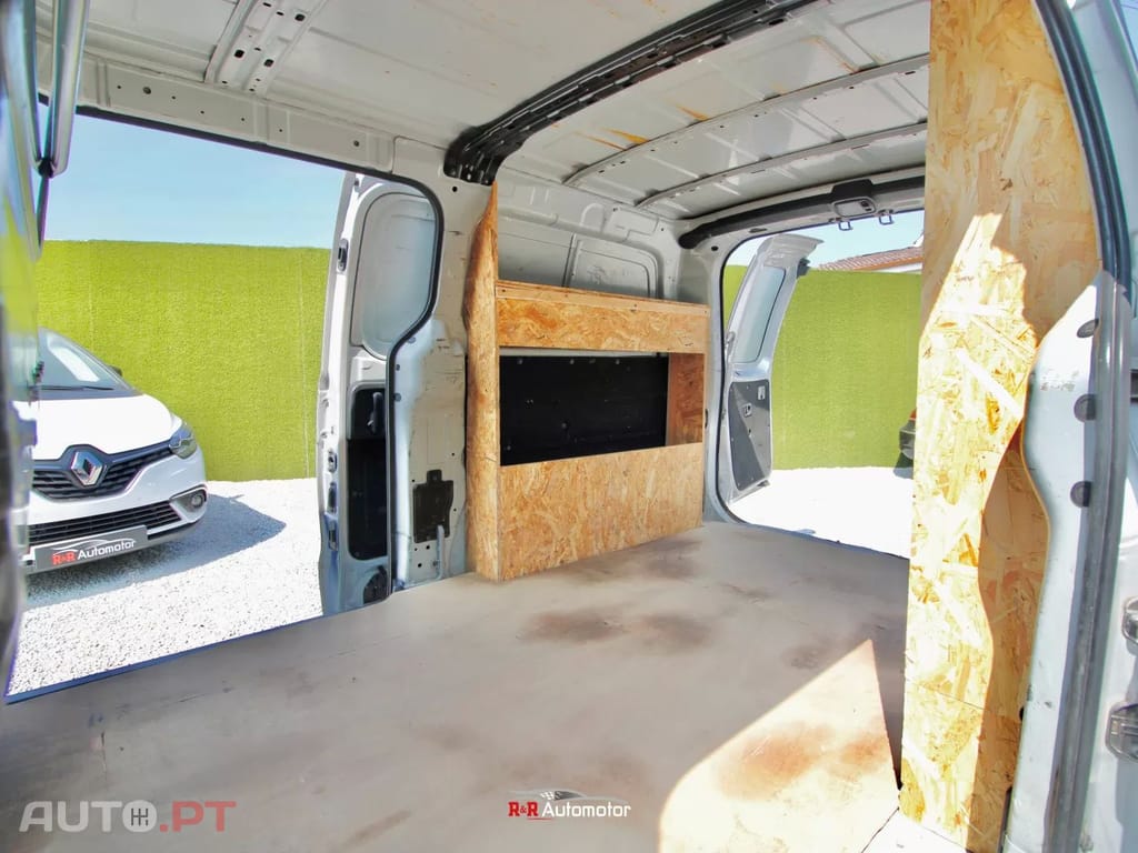 Hyundai H1 H1 STAREX 2.5CRDI L2 DUPLA PORTA LATERAL — fotografia 7