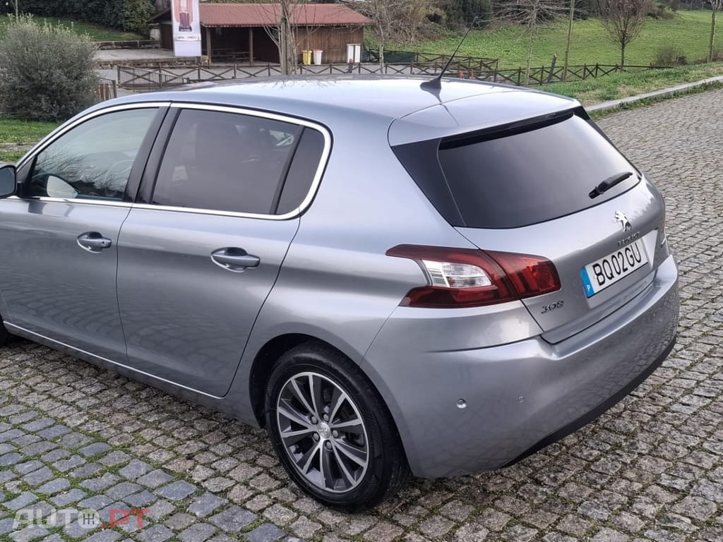 Peugeot 308 PureTech 110 Stop & Start Allure