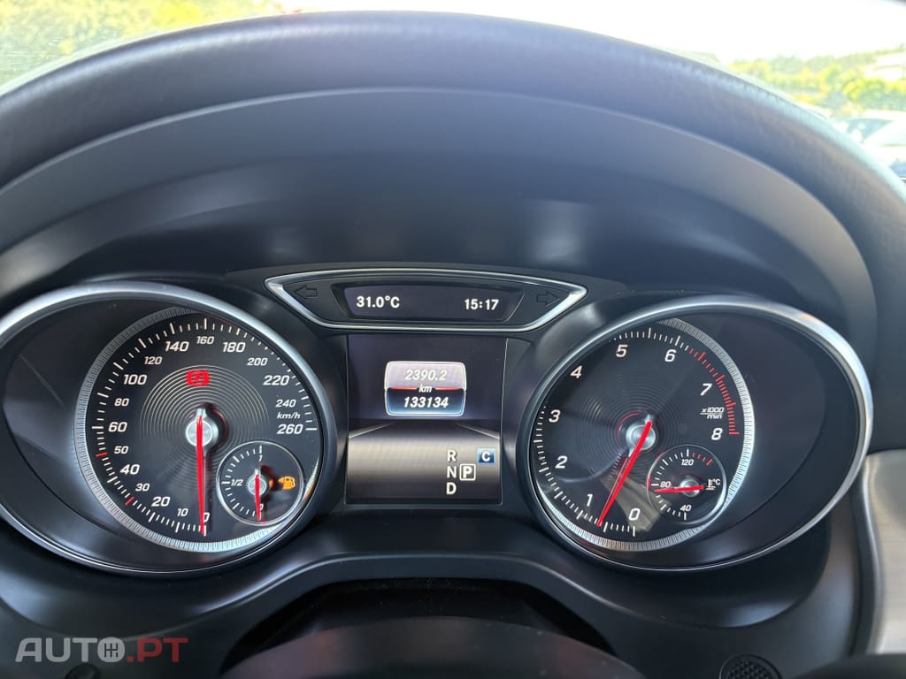 Mercedes-Benz CLA 180 AMG Line