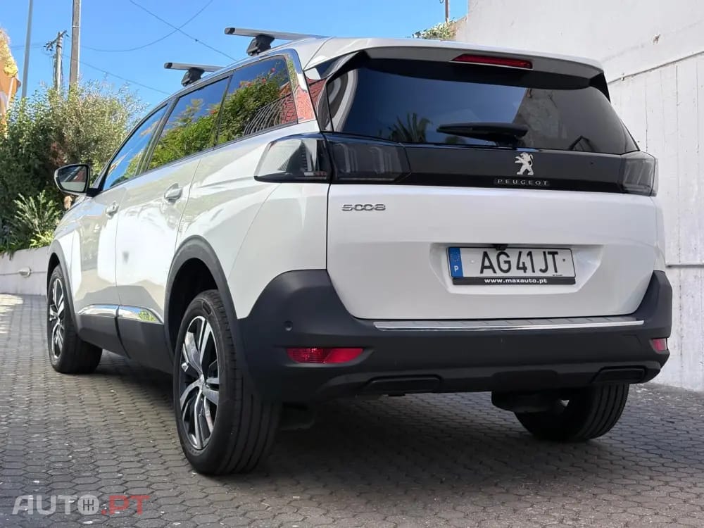 Peugeot 5008 1.2 PureTech Allure EAT8