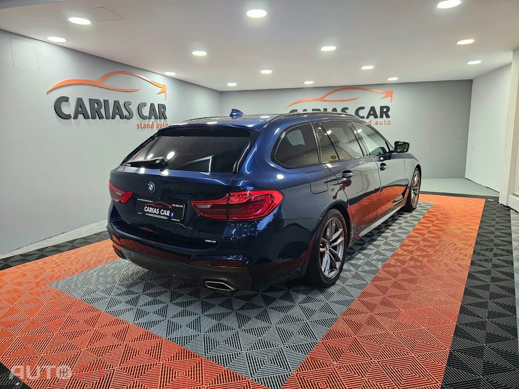 BMW 520 d Pack Desportivo M Auto