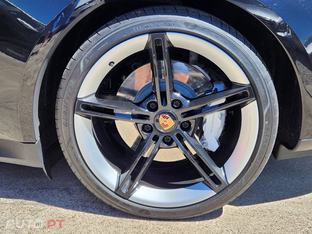 Porsche Taycan 4S bateria Performance Plus