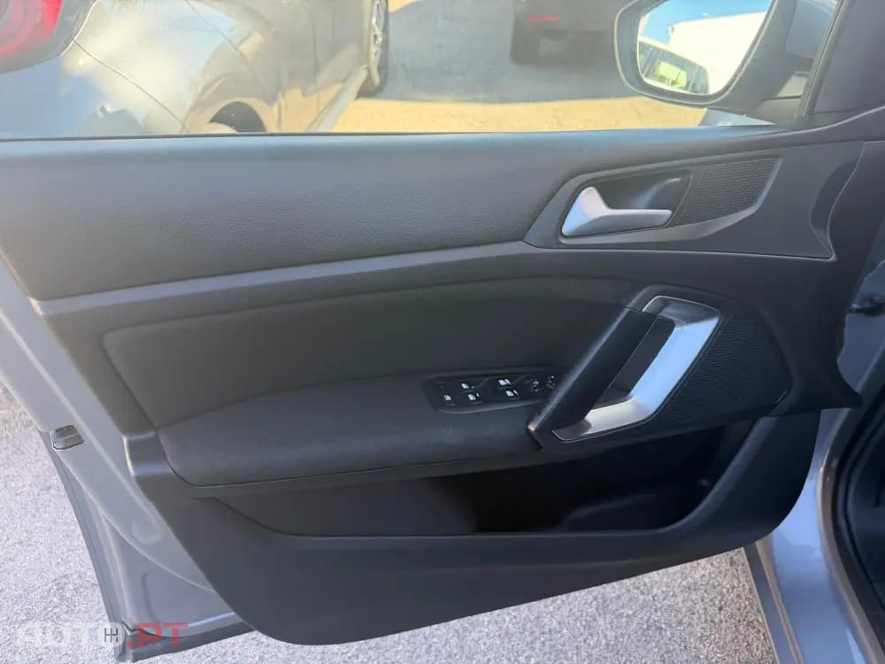 Peugeot 308 SW BlueHDi 120 Stop & Start Business-Line