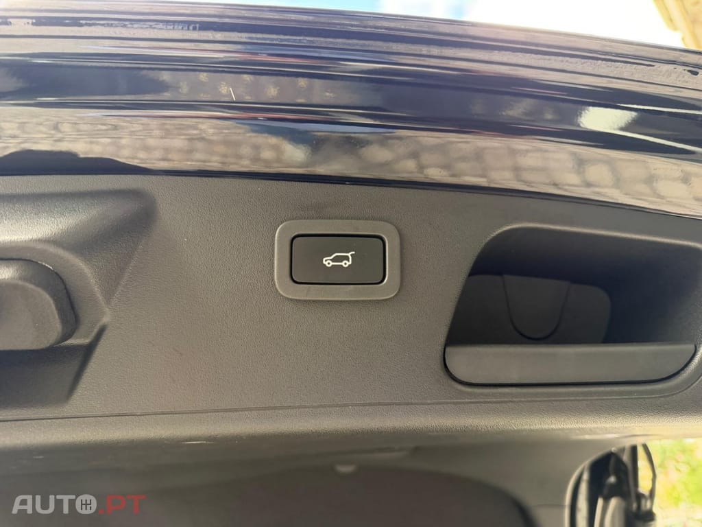 Jaguar E-Pace 2.0 i4 R-Dynamic HSE AWD Aut.