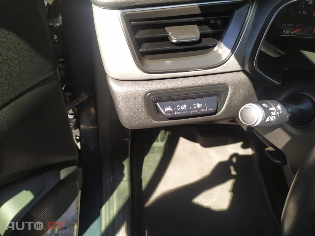 Renault Captur 1.0 TCE 100CV INTENS