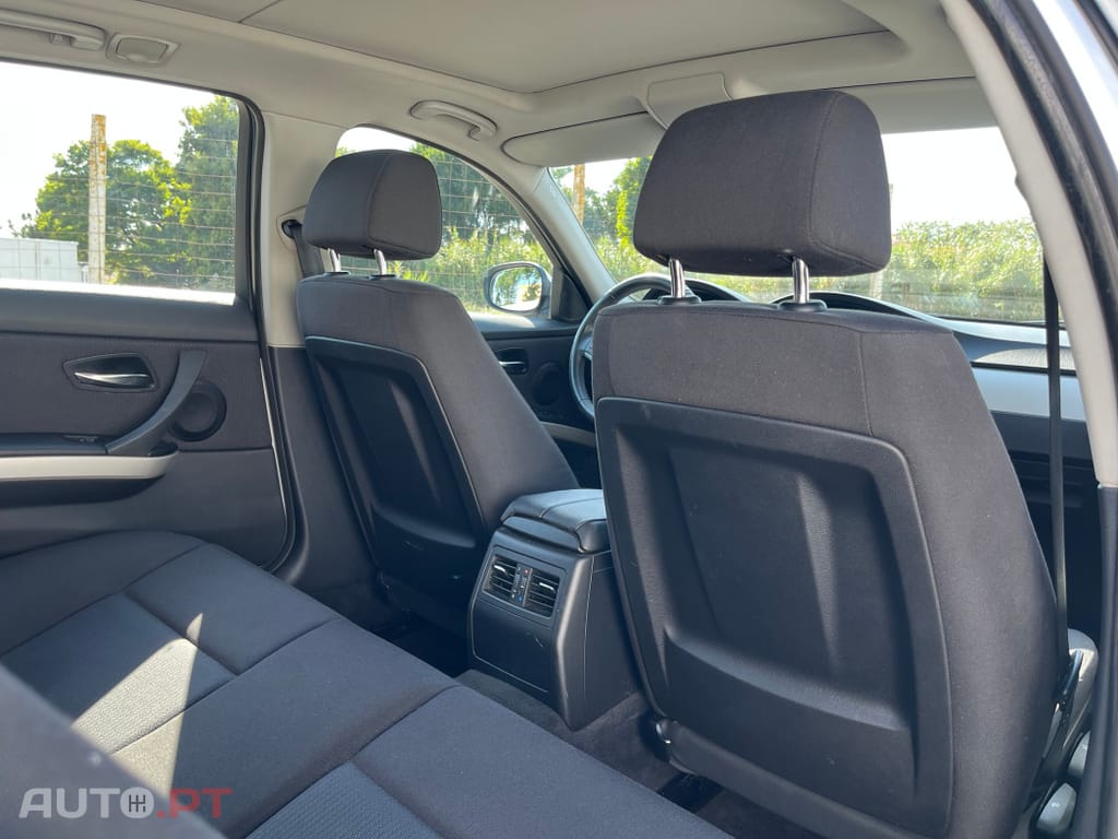 BMW 318 d Touring Line Sport