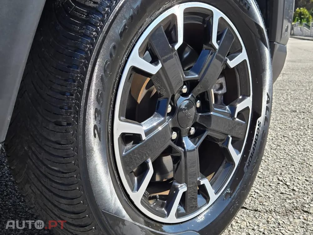 Jeep Compass 1.3 T-GDI 4xe Auto Trailhawk — fotografia 2