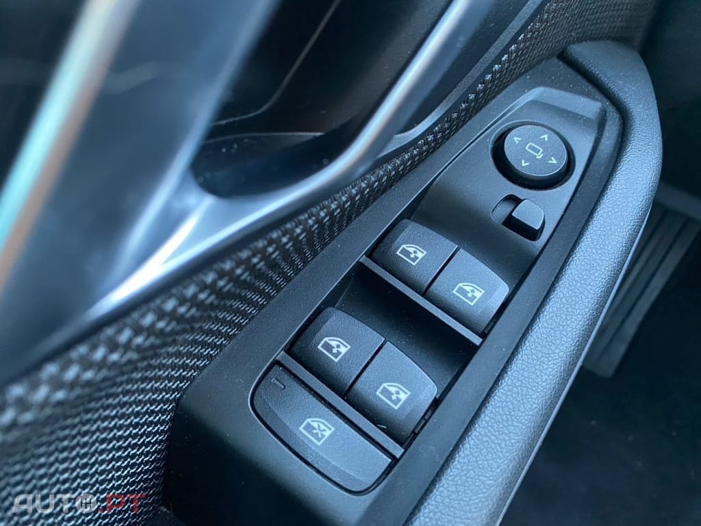 BMW 330 e Line Sport Auto