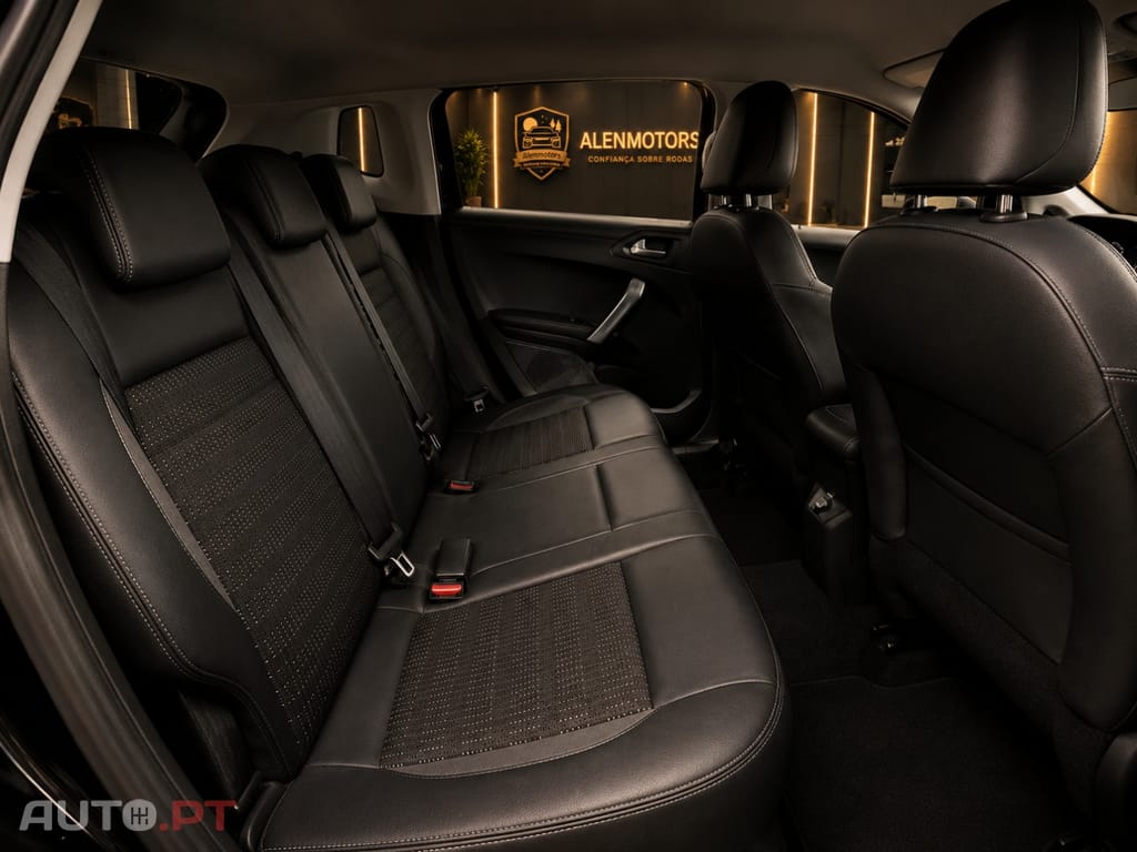 Peugeot 2008 1.2 PureTech Allure EAT6
