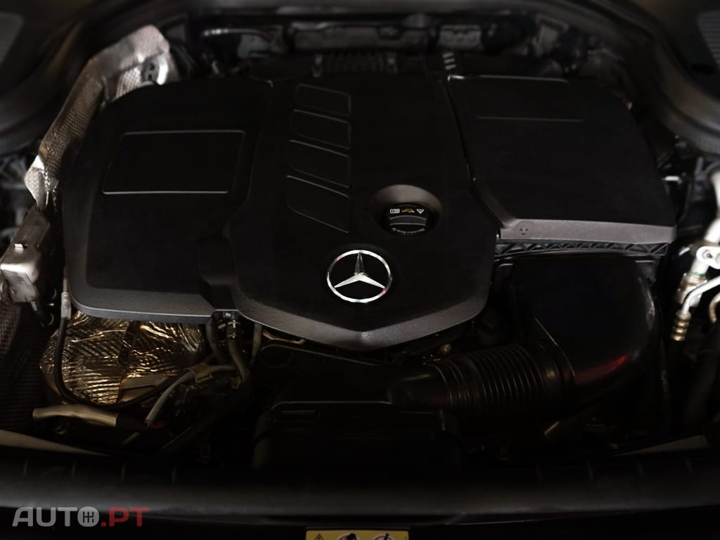 Mercedes-Benz GLC 300 4Matic 9G-TRONIC AMG Line