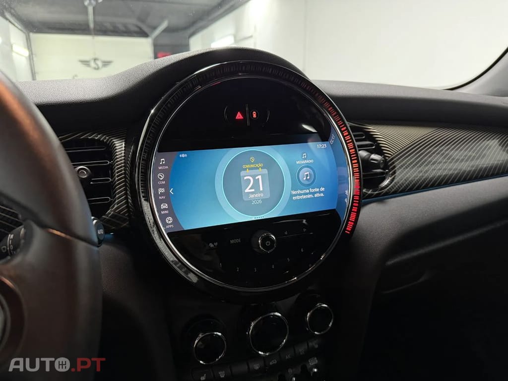 MINI Cooper Cooper SE Resolute Edition