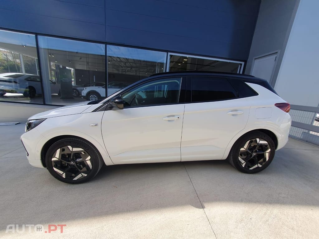 Opel Grandland (X) 1.6 T PHEV GSe