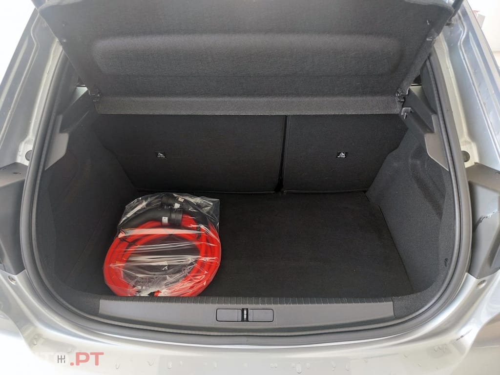 Peugeot E-208 50 kWh Active