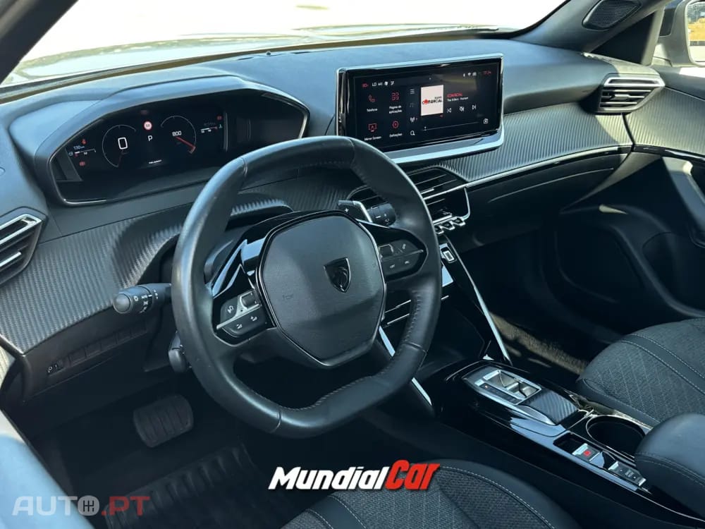 Peugeot 2008 1.2 PureTech Allure EAT8