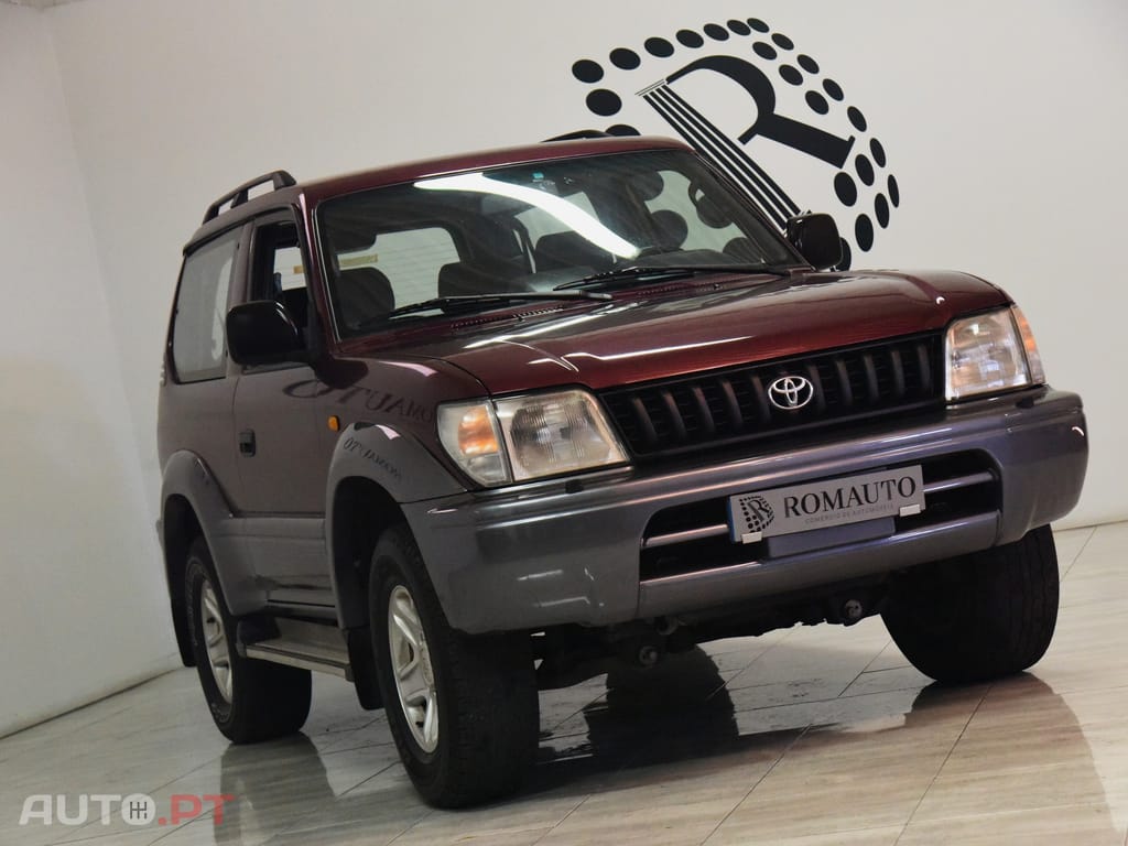 Toyota Land Cruiser 3.0 TD Pack 2