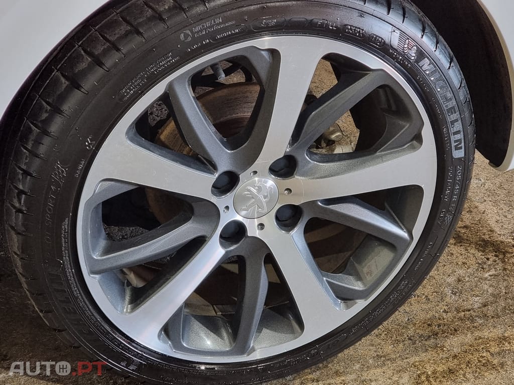 Peugeot 208 1.2 PureTech Style