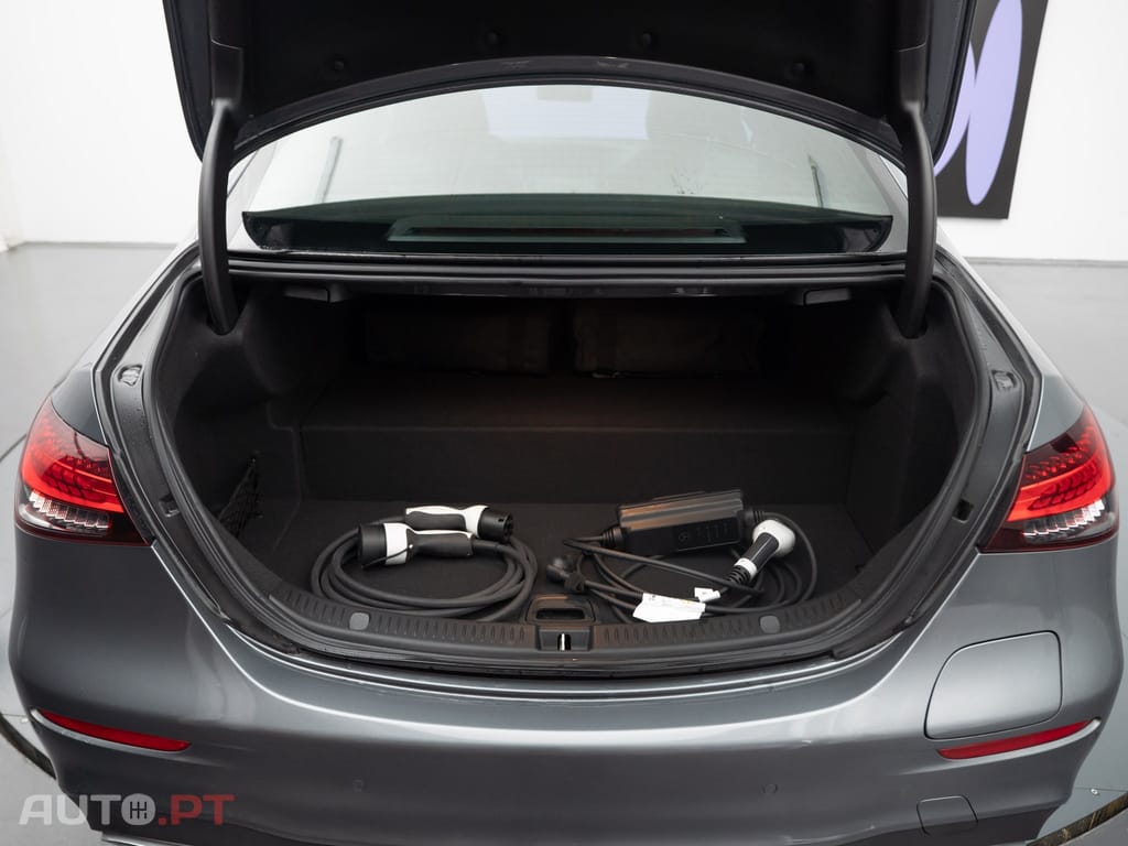 Mercedes-Benz E 300 de AMG Line