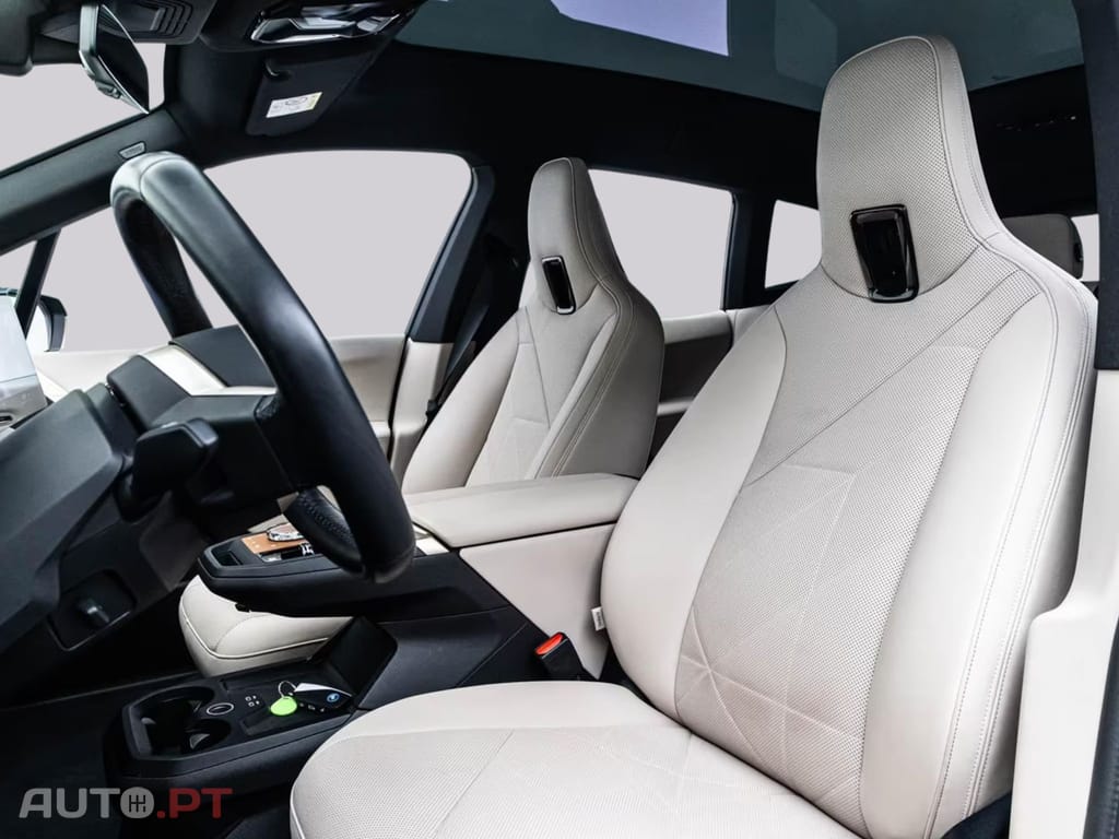 BMW iX 40 xDRIVE SPORT I.V.A DEDUTIVEL 