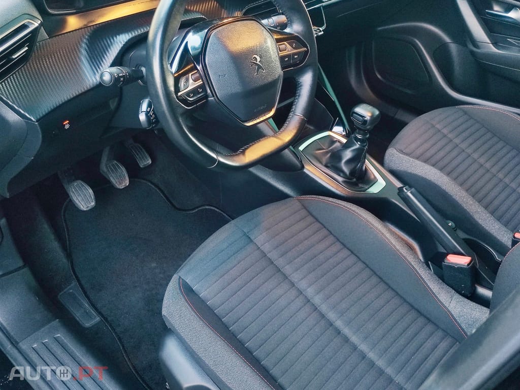 Peugeot 2008 1.5 BlueHDi Active