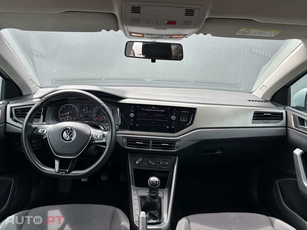 Volkswagen Polo 1.0 Confortline