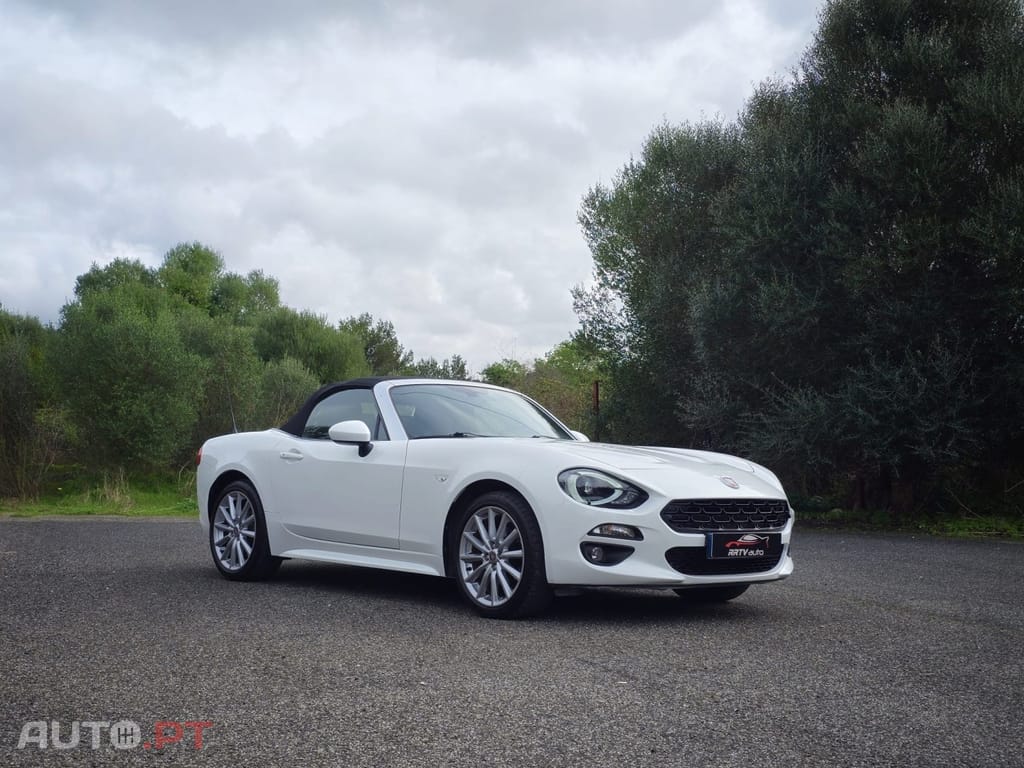 Fiat 124 Spider 1.4 MultiAir Turbo Lusso