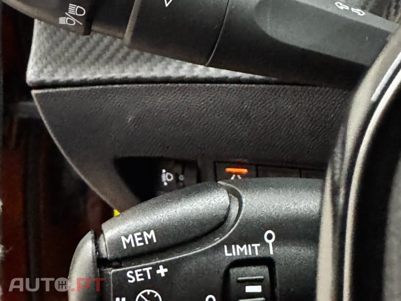 Peugeot 2008 PureTech 100 Stop&Start Allure Pack